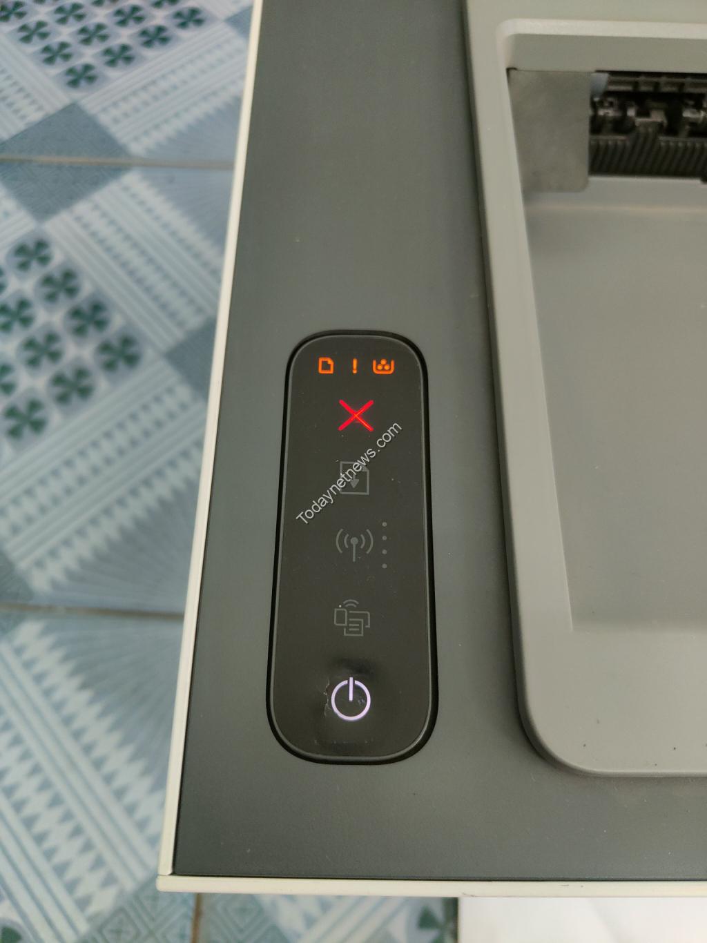 HP Neverstop laser 1000w printer reports toner error 2.jpg
