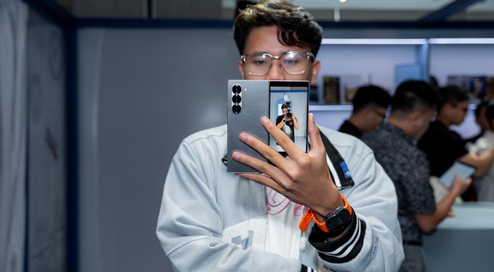 galaxy-z-fold6-reviews-design-screen-camera-rerformance-12.jpg