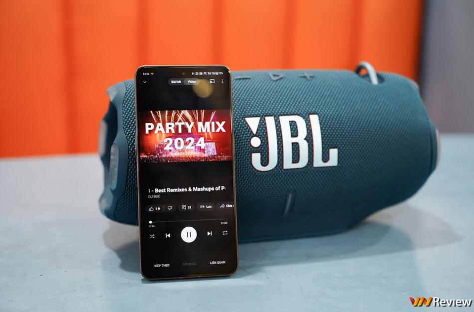 jbl xtreme 4 review portable waterproof speaker 12