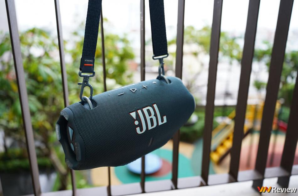 jbl xtreme 4 review portable waterproof speaker 17