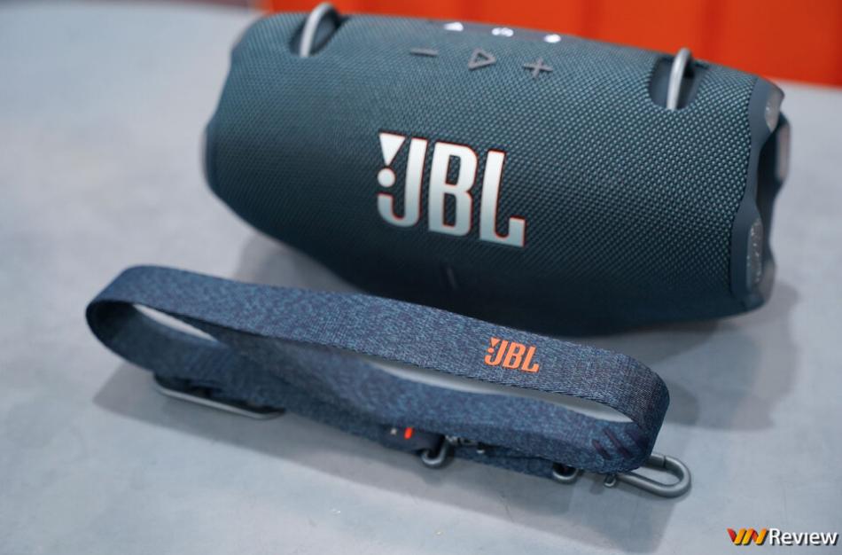 jbl xtreme 4 review portable waterproof speaker 3