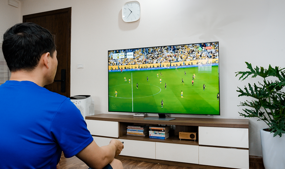 samsung neo qled qn90d review samsungs high end 4k tv 12