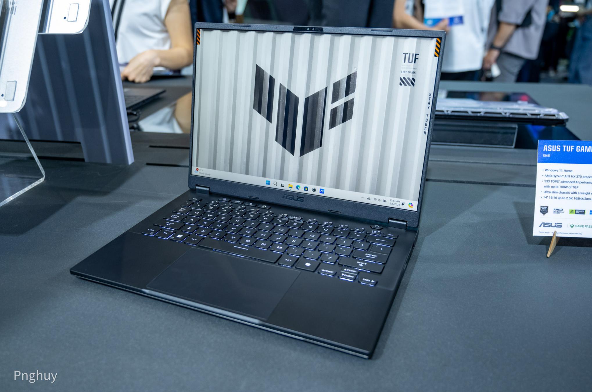 hands on asus tuf gaming a14 17