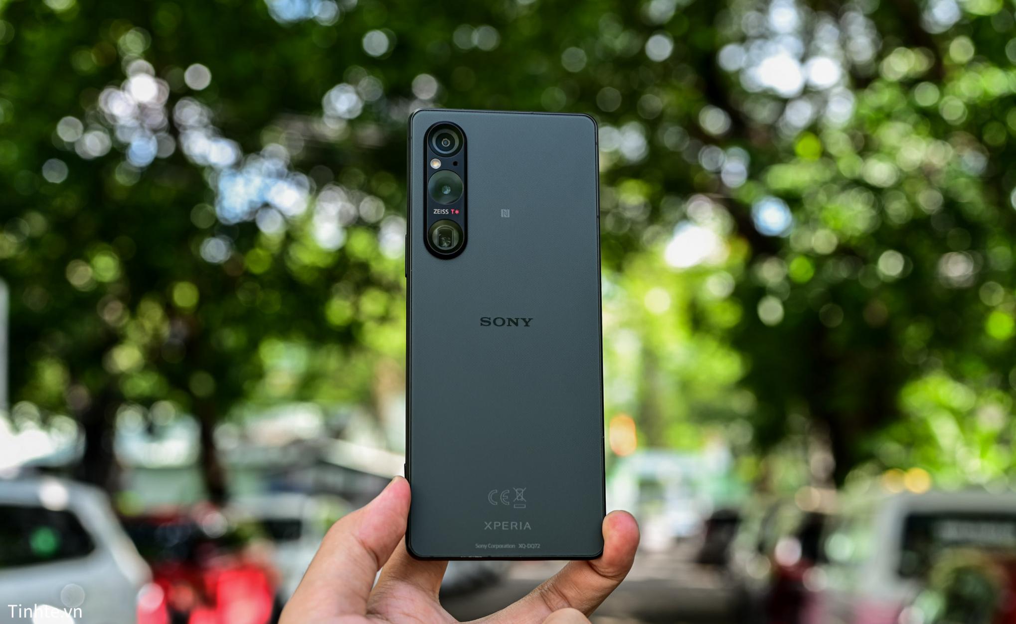 sony xperia 1 v review 1