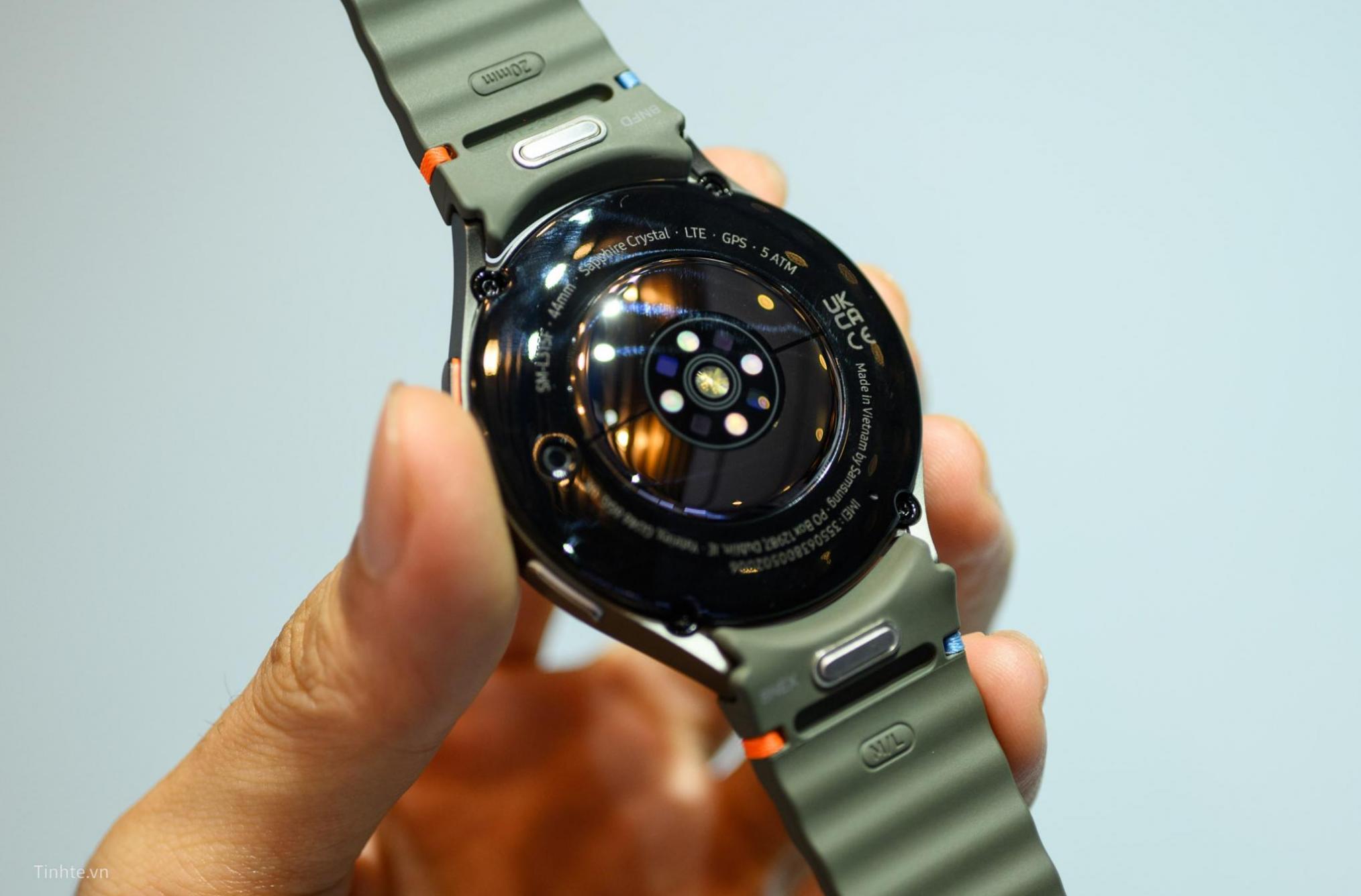 samsung galaxy watch ultra hands on and review 36