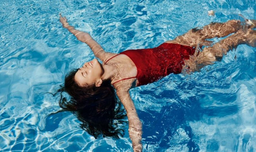 Can you swim if you have your period? How to swim safely during your period