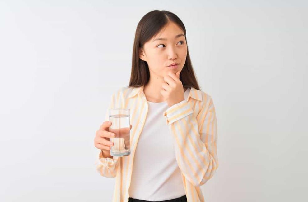 can people with low blood pressure drink sugar water 3